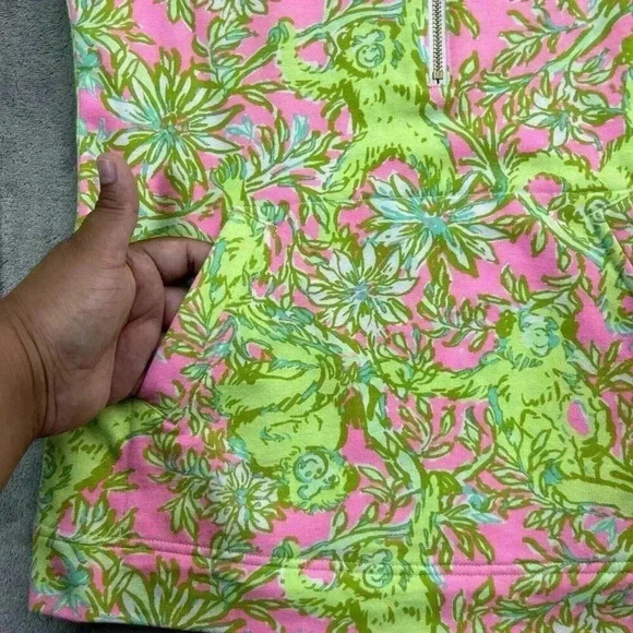 Lilly Pulitzer Sweatshirt Women XXS UPF 50+ Skipper Popover Chimply Chic Monkeys - Picture 6 of 12
